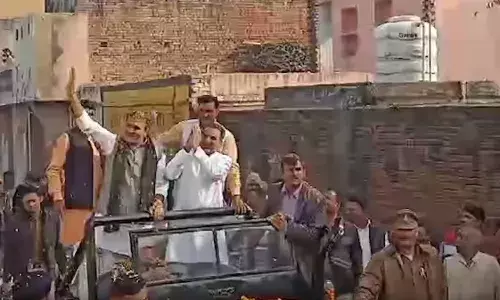 RLD आई रे-केन्द्रीय मंत्री संजीव बालियान के जुलूस में गूंजा जयंत का गीत