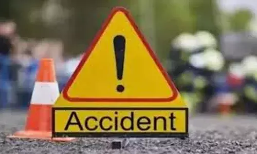 ट्रक से टकराई सिपाही की कार, मेरठ में हुई मौत