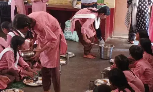 खाद्य सुरक्षा एवं औषधि प्रशासन विभाग ने चलाया जागरूकता अभियान, स्कूल में लिए नमूने