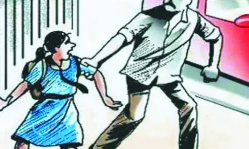 आर्य समाज रोड पर छात्रा के अपहरण का प्रयास, आरोपी दबोचा