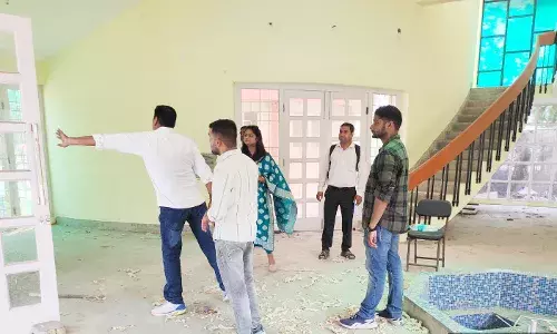 कंपनी बाग के मोटल में कार्य मिला अधूरा, ईओ डॉ. प्रज्ञा हुई नाराज