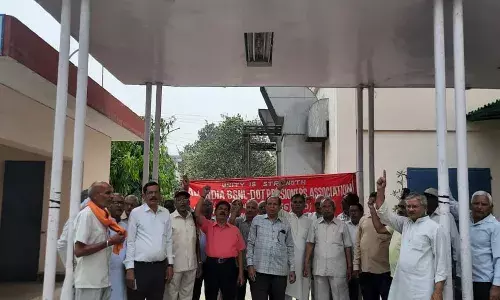 बीएसएनएल पेंशनर्स एसोसिएशन द्वारा पटेल नगर टेलीफोन एक्सचेंज प्रांगण में मई दिवस का आयोजन
