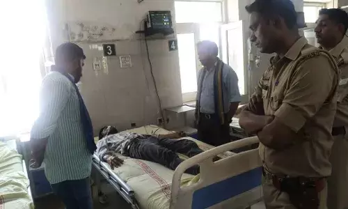 एसएसपी कार्यालय में युवक ने एसएसपी के सामने ज़हरीला पदार्थ खाया