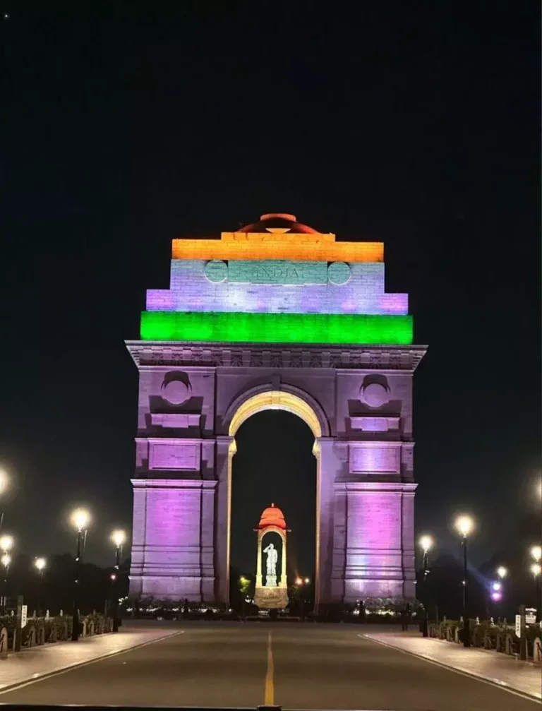 इंडिया गेट खाली कराया गया