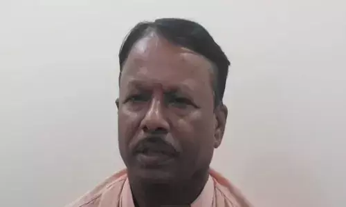 भाजपा ने गोंडा के जिलाध्यक्ष अमर किशोर कश्यप को किया बर्खास्त, महिला के साथ वायरल वीडियो बना वजह