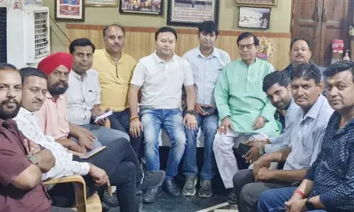कृष्णगोपाल बोले-सरकार को बदनाम कर रहे कुछ अफसर, जीएसटी अधिकारी पर कार्यवाही से व्यापारियों में खुशी