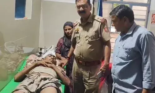 मकान की दीवार गिरी, मलबे में तीन बच्चे दबे, एक गंभीर