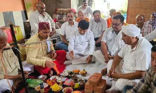 मंत्री कपिल देव ने किया प्राचीन शिव मंदिर एवं धर्मशाला के जीर्णाेद्धार भूमि पूजन